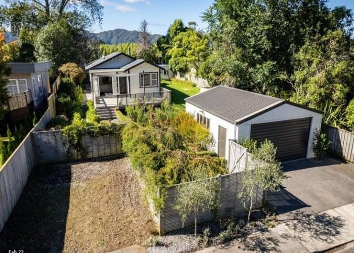  at 33 Norfolk Street, Belmont, Lower Hutt