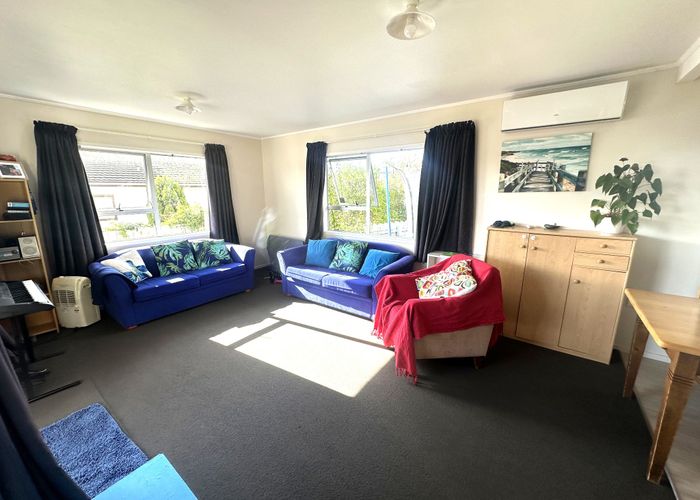  at 35 Marendalla Drive, Bucklands Beach, Manukau City, Auckland