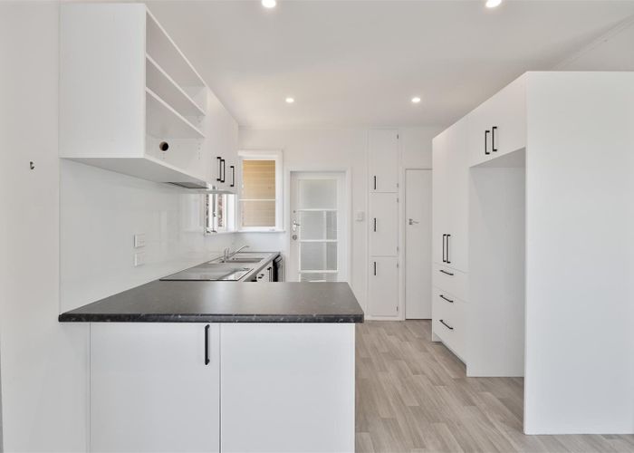  at 16 Nixon Street, Hamilton East, Hamilton