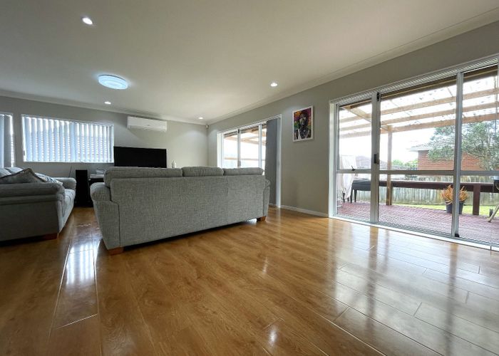  at 6 Veagh Place, Highland Park, Manukau City, Auckland