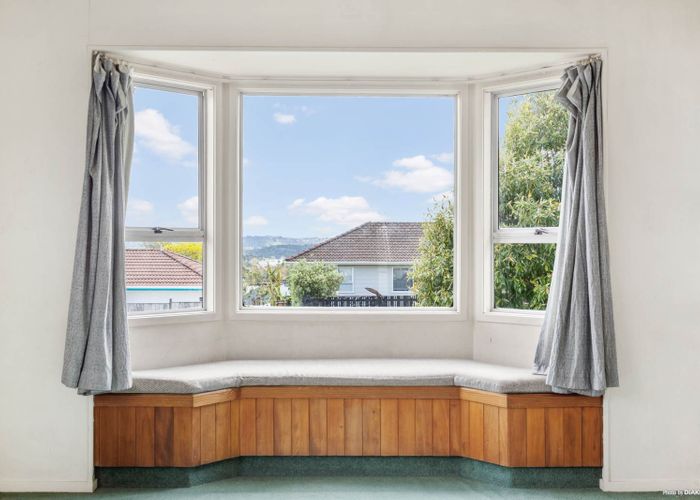  at 8 Devonshire Road, Unsworth Heights, Auckland