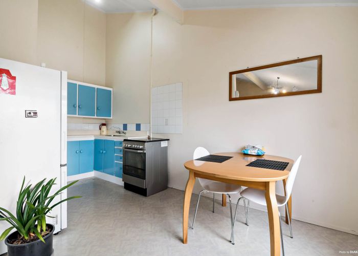  at 1/28 Bayview Road, Bayview, Auckland