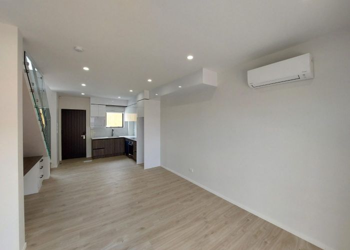  at 64E Union Road, Howick, Manukau City, Auckland