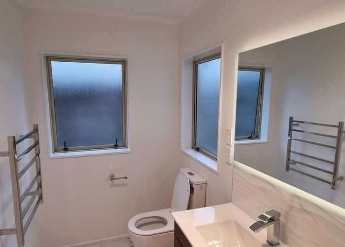  at 9A Cambrian Crescent, Flat Bush, Manukau City, Auckland
