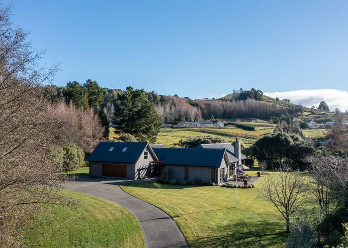  at 3 Chestnut Grove, Acacia Bay, Taupō