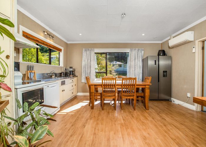  at 6 Prosser Street, Green Island, Dunedin, Otago