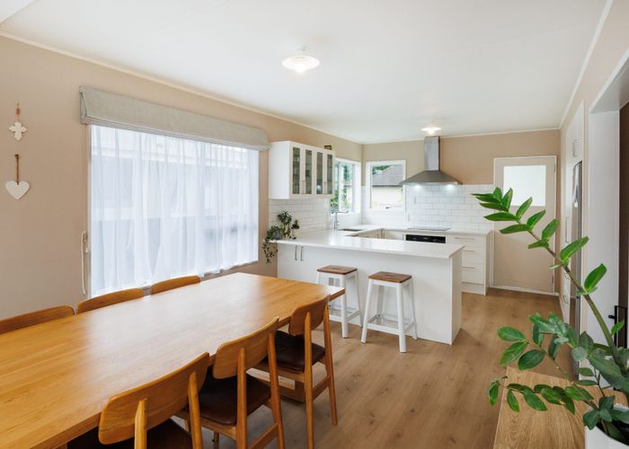  at 6 Rennie Avenue, Milson, Palmerston North, Manawatu / Whanganui