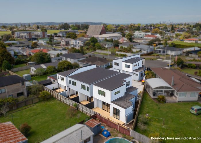  at 13 Edgerton Road, Te Atatu Peninsula, Waitakere City, Auckland