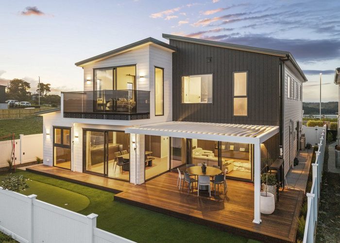  at 214 Vaughans Road, Long Bay, North Shore City, Auckland