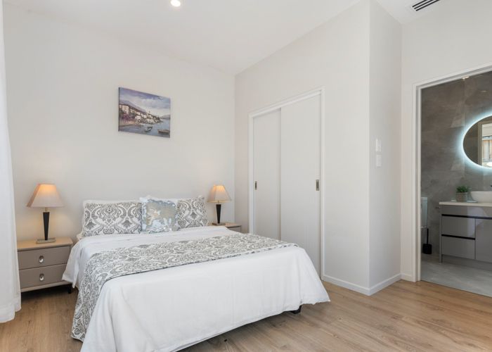  at 2A Askew Place, Farm Cove, Manukau City, Auckland