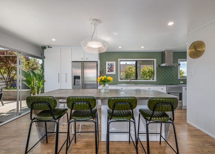  at 39 Solar Road, Glen Eden, Auckland