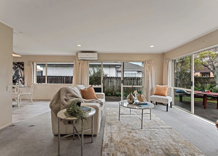  at 2/4 Lonsdale Street, Ellerslie, Auckland