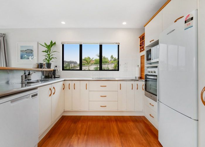  at 10A Rushden Terrace, Red Beach, Red Beach