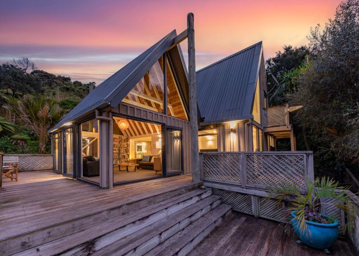  at 208 Carter Road, Oratia, Auckland