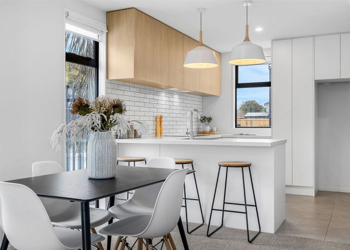  at 8/10 New Brighton Road, Shirley, Christchurch