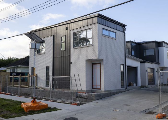  at 994-996 Taita Drive, Avalon, Lower Hutt, Wellington
