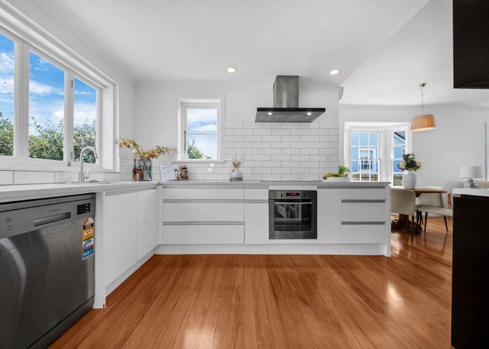  at 12 Cadman Avenue, Greenlane, Auckland City, Auckland