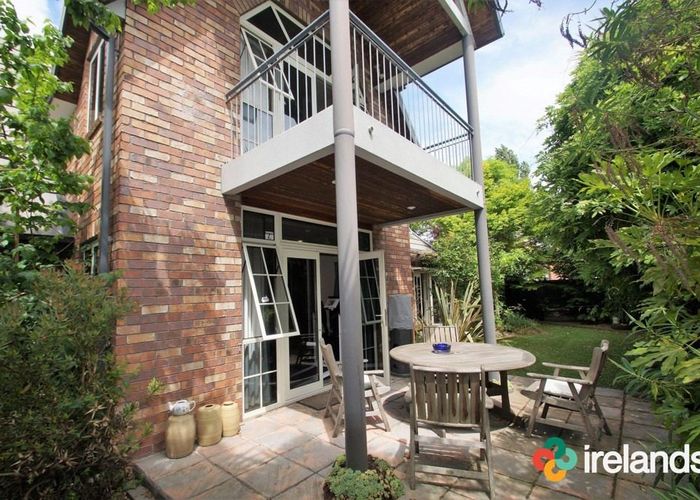  at 1 Majestic Lane, Cashmere, Christchurch City, Canterbury