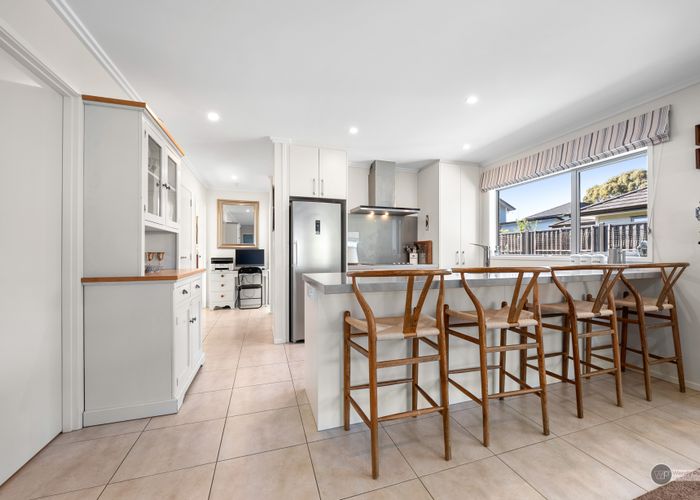  at 5 Somerby Mews, Silverstream, Upper Hutt