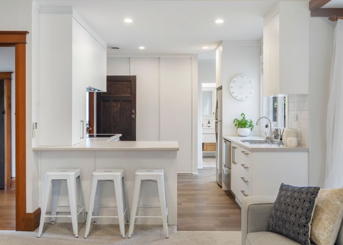  at 6 Quest Terrace, Mount Roskill, Auckland