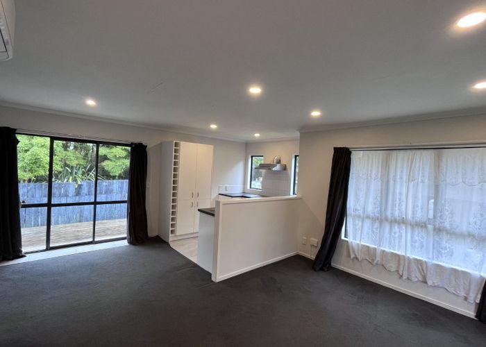  at 36A Serwayne Place, Sunnyvale, Waitakere City, Auckland