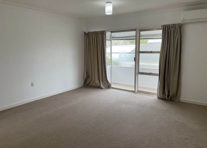  at 8/690 Pakuranga Road, Howick, Manukau City, Auckland