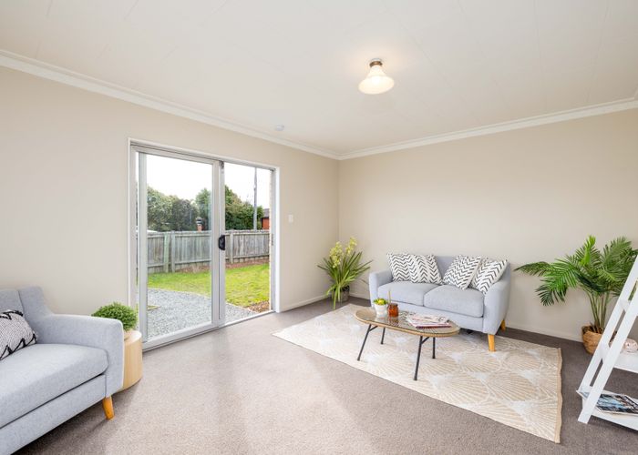  at 2/30 Bassett Street, Burwood, Christchurch