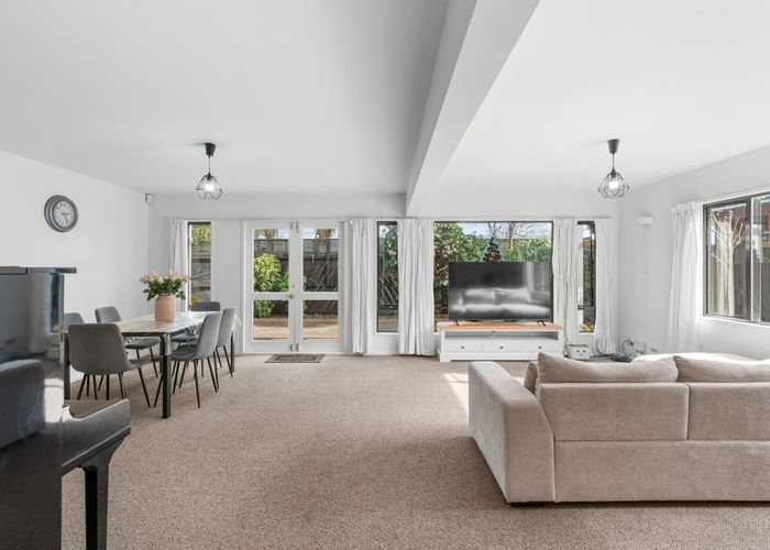  at 1/8 Cottesmore Close, Burnside, Christchurch City, Canterbury