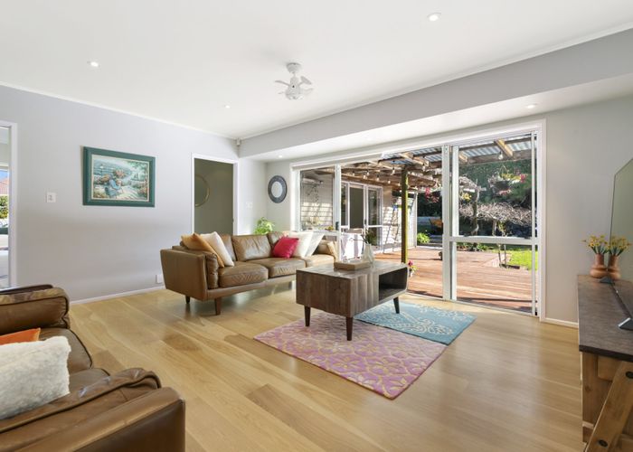  at 10 Seine Road, Forrest Hill, North Shore City, Auckland
