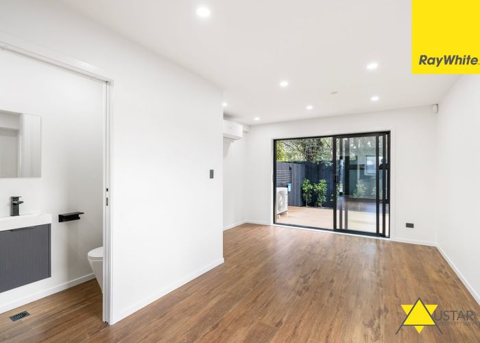  at 11/65 Stottholm Road, Titirangi, Waitakere City, Auckland