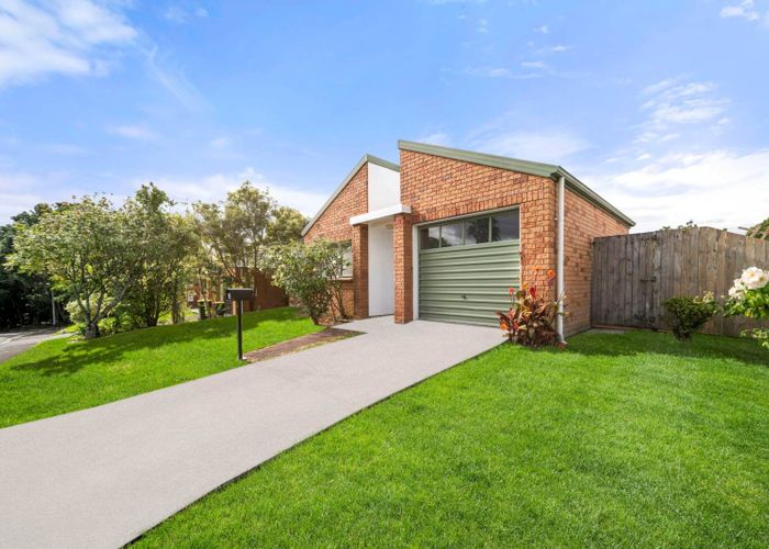  at 25 Kona Crescent, Henderson, Waitakere City, Auckland