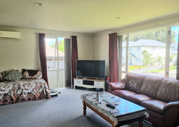  at 49 Packspur Drive, Flat Bush, Manukau City, Auckland