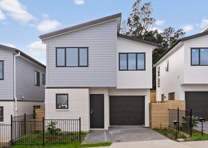  at 25 Whiteywood Street, Westgate, Waitakere City, Auckland