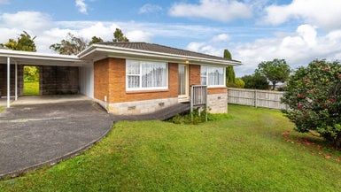  at 2/28B Sunnynook Road, Sunnynook, Auckland