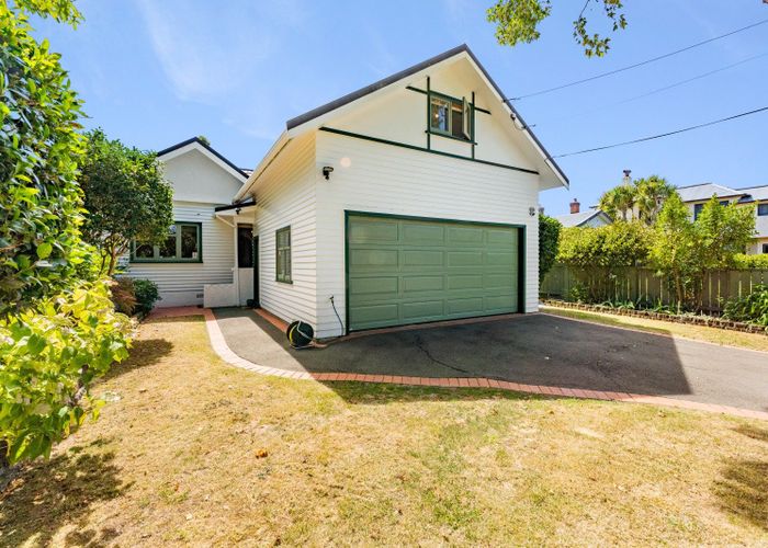  at 1/33 Puriri Street, Woburn, Lower Hutt