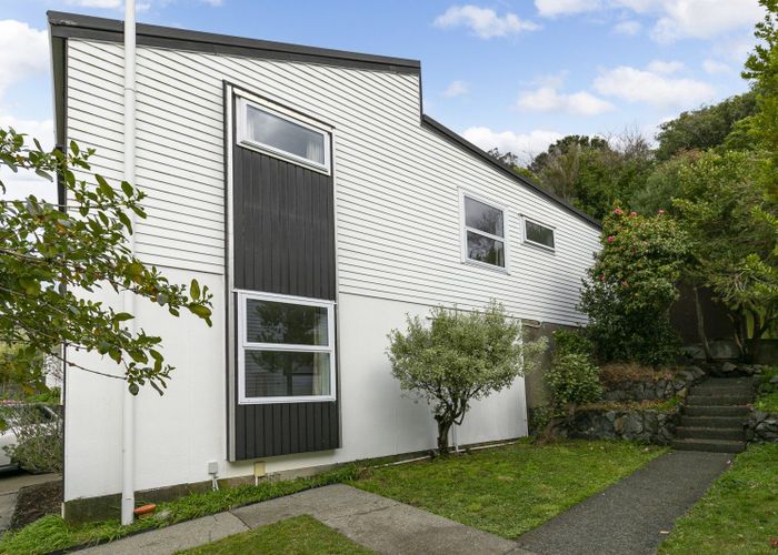  at 107A Churton Dr, Churton Park, Wellington