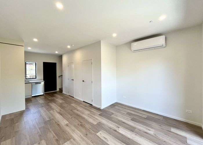  at 1/35 Crawford Avenue, Mangere Bridge, Manukau City, Auckland