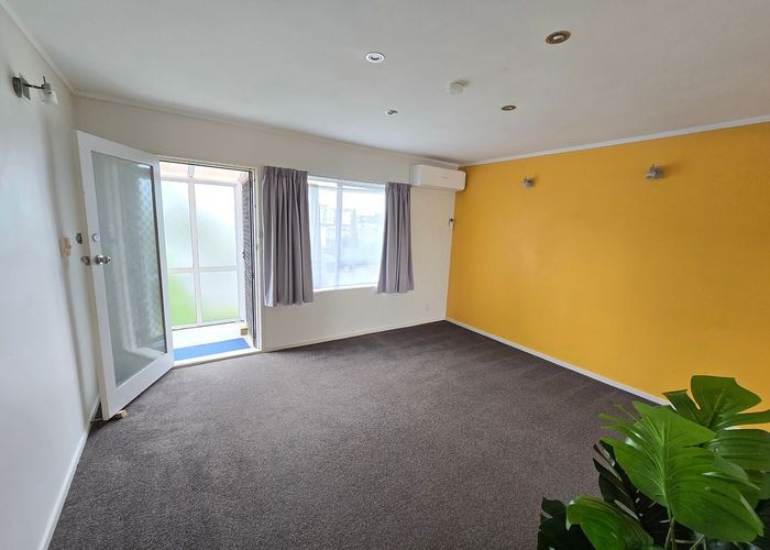  at 4/13 Elm Street, Avondale, Auckland City, Auckland