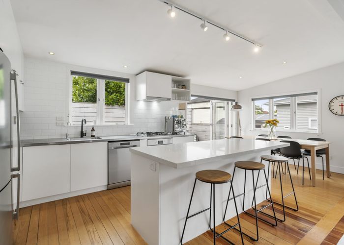  at 25 Haig Avenue, Mount Roskill, Auckland