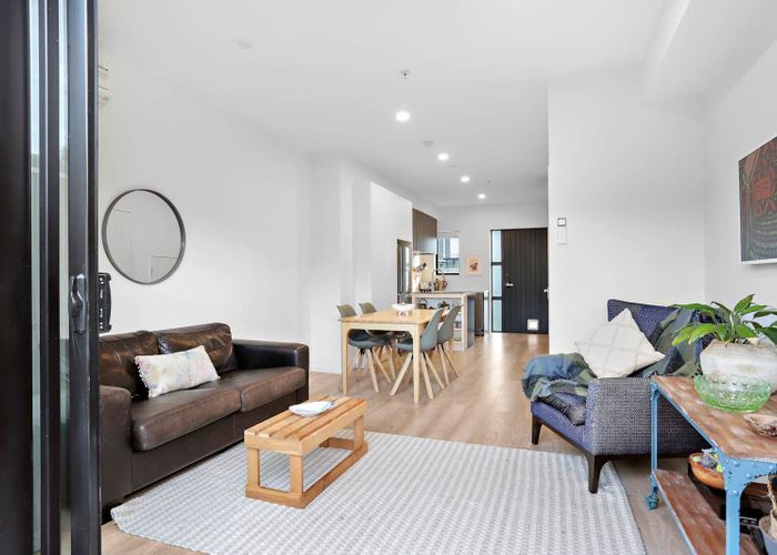  at 9 Waru Lane, Te Atatu Peninsula, Waitakere City, Auckland