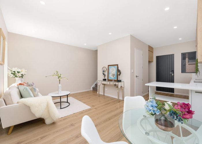  at 20 Don Oliver Lane, Glen Eden, Waitakere City, Auckland