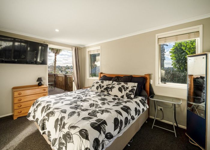  at 75B James Cook Drive, Welcome Bay, Tauranga, Bay Of Plenty