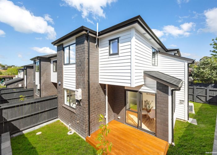  at Lot 4, 4 Kyeemagh Street, Botany Downs, Manukau City, Auckland