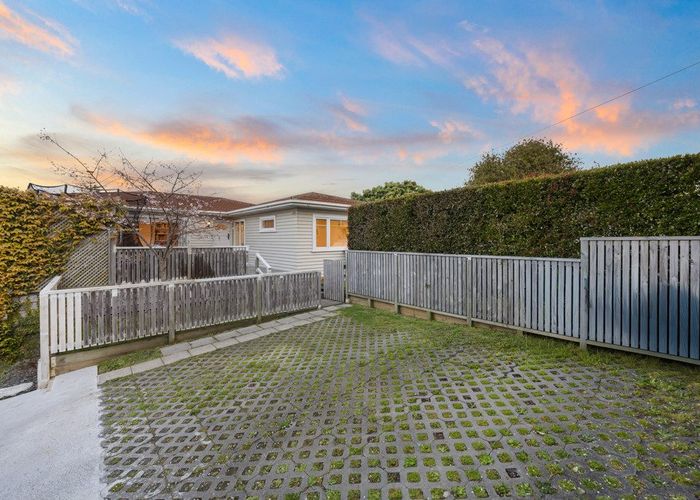  at 50 Barrack Road, Mount Wellington, Auckland City, Auckland