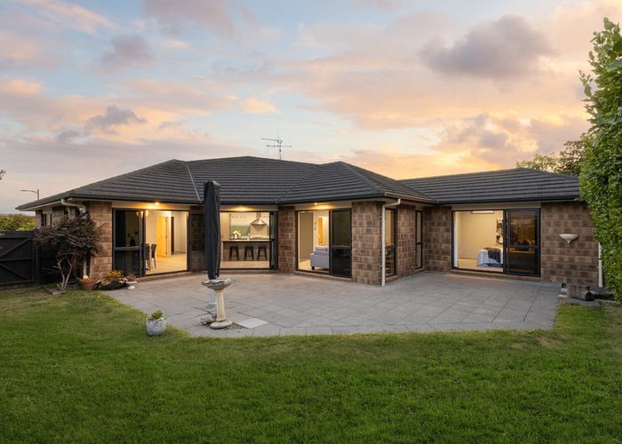  at 64 Te Huia Drive, Flagstaff, Hamilton