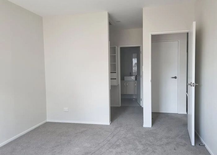  at 16 Gateway Avenue, Beachlands, Manukau City, Auckland