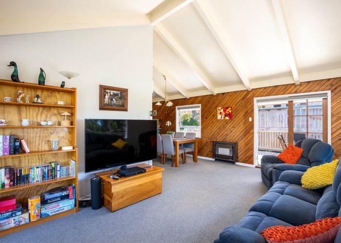  at 78 Barrett Road, Whalers Gate, New Plymouth