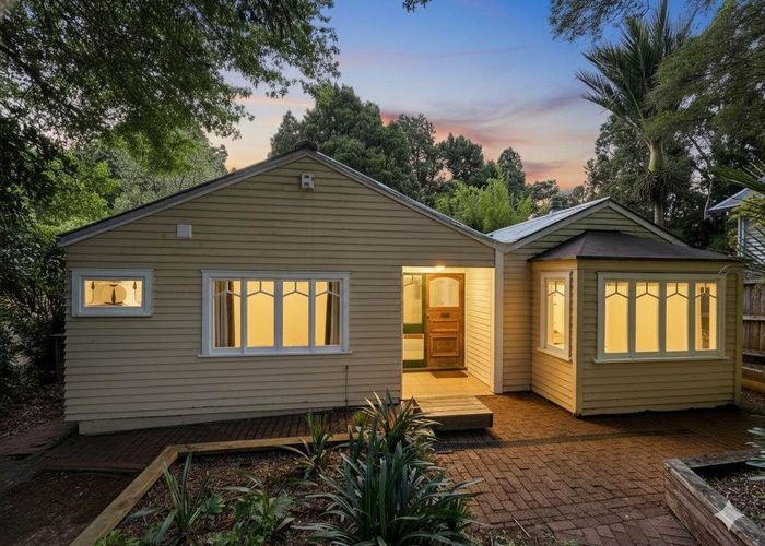  at 182 Woodlands Park Road, Titirangi, Auckland