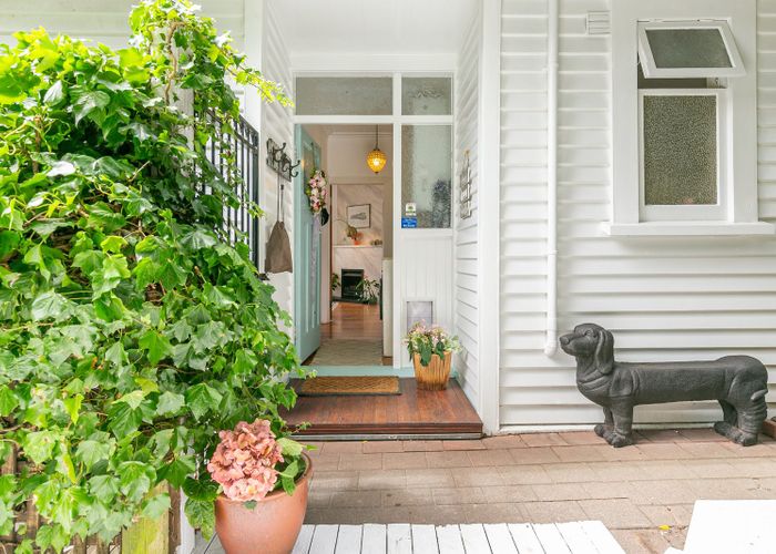  at 13 Hungerford Road, Lyall Bay, Wellington, Wellington