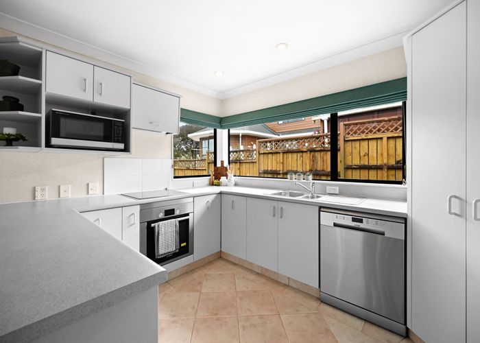  at 3 Sunny Dale, Western Heights, Hamilton, Waikato